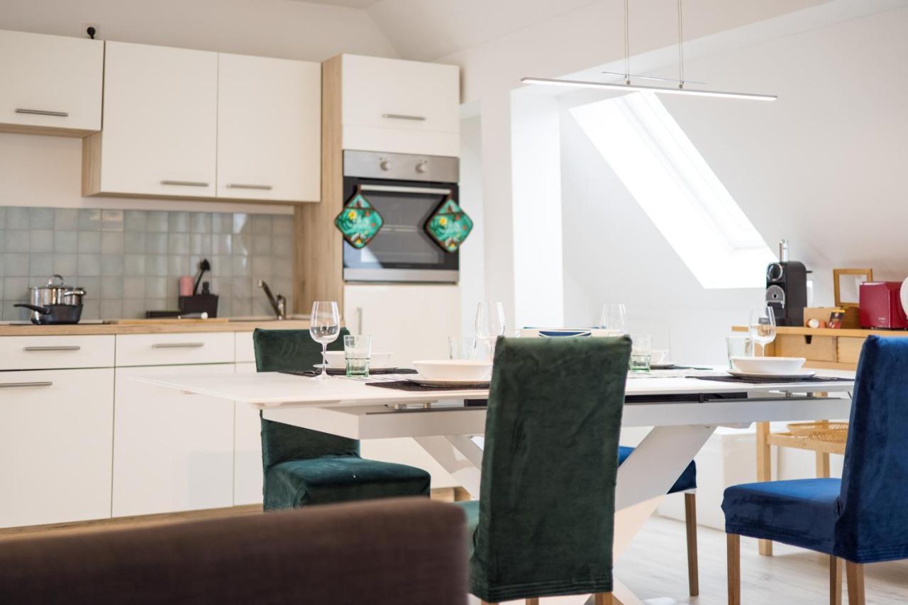 Arbio I Cozy Apartments Augsburg-Lechhausen エクステリア 写真